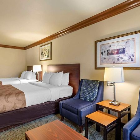 Quality Inn & Suites Denver Airport - Gateway Park Aurora Extérieur photo