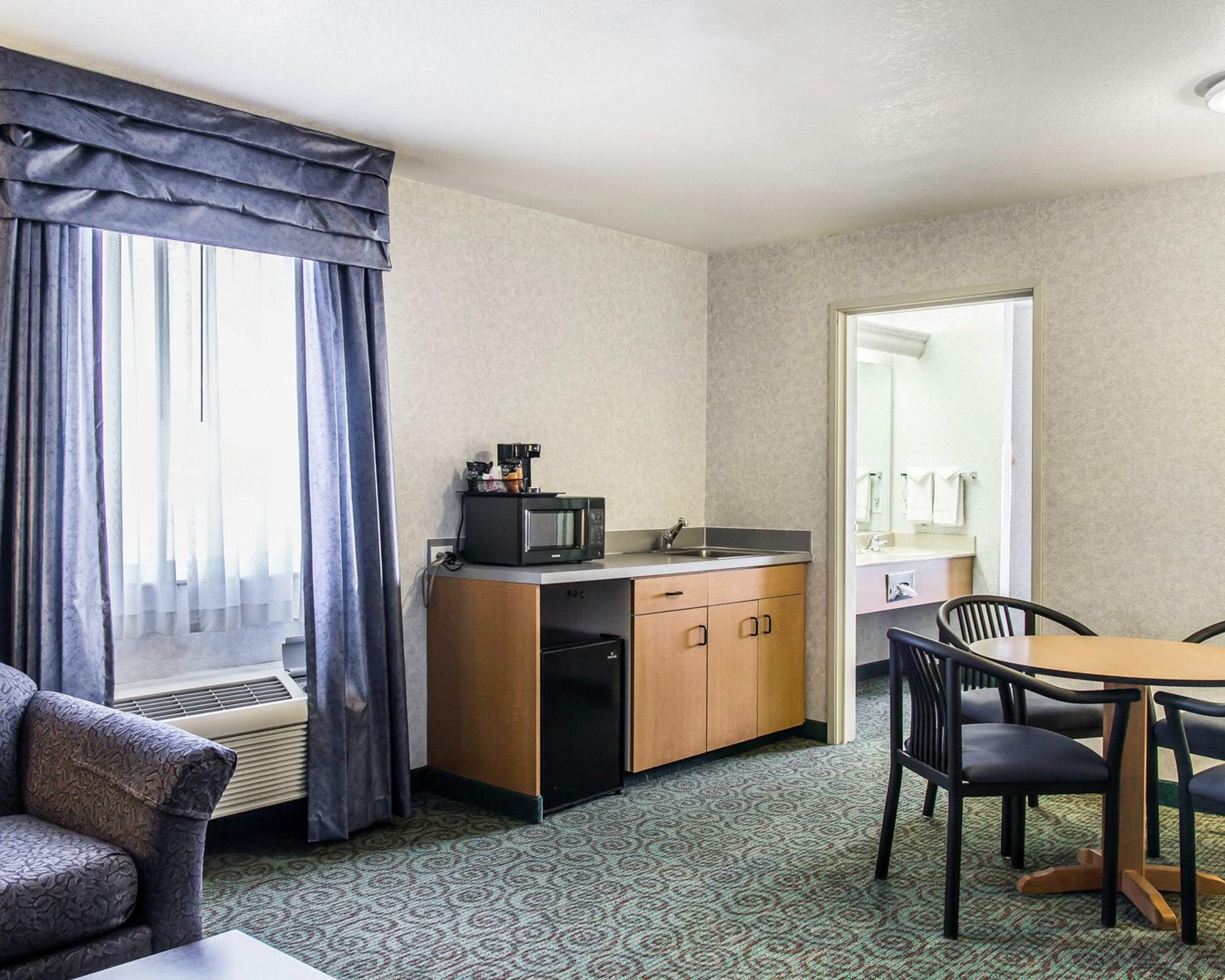 Quality Inn & Suites Denver Airport - Gateway Park Aurora Extérieur photo