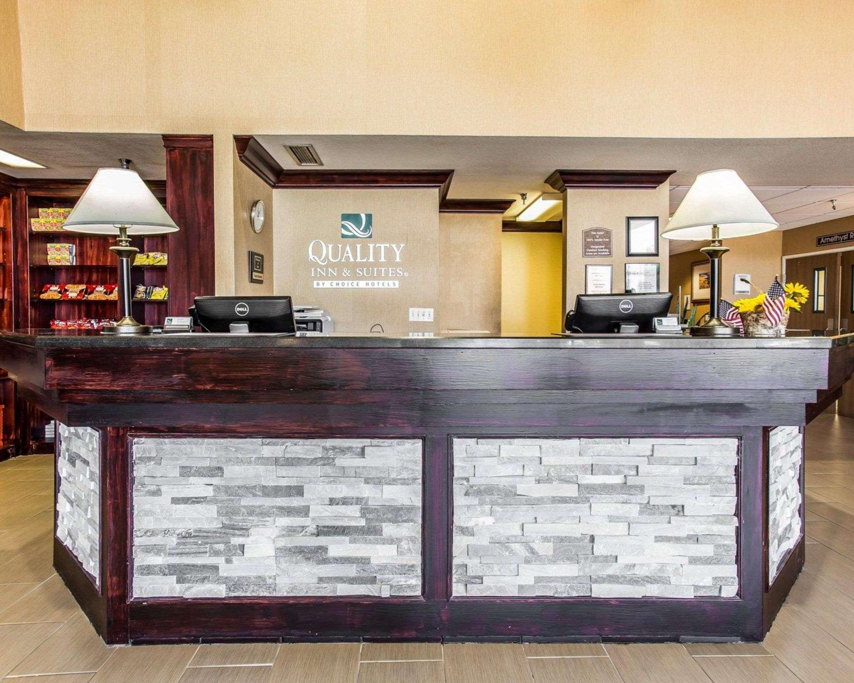 Quality Inn & Suites Denver Airport - Gateway Park Aurora Extérieur photo