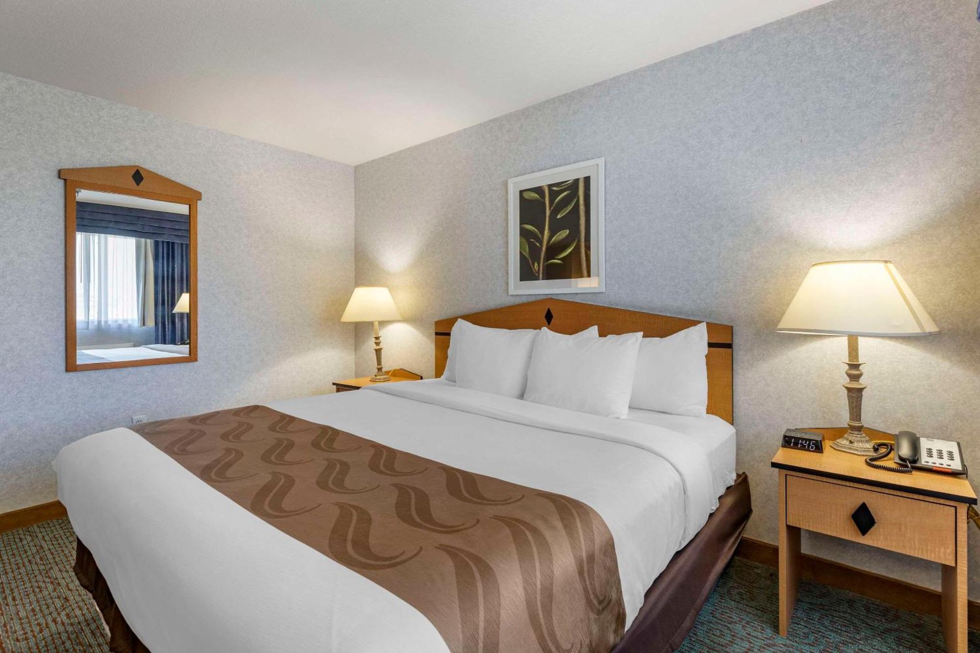 Quality Inn & Suites Denver Airport - Gateway Park Aurora Extérieur photo