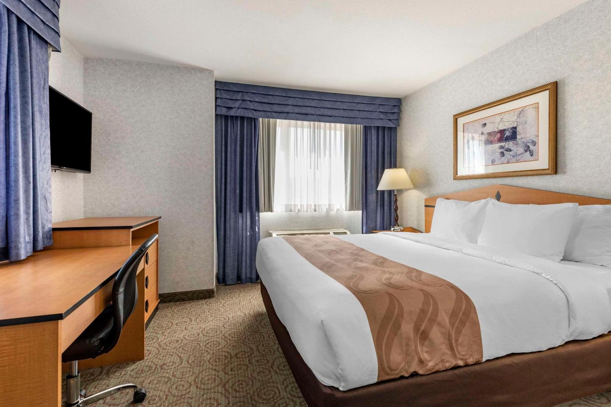 Quality Inn & Suites Denver Airport - Gateway Park Aurora Extérieur photo