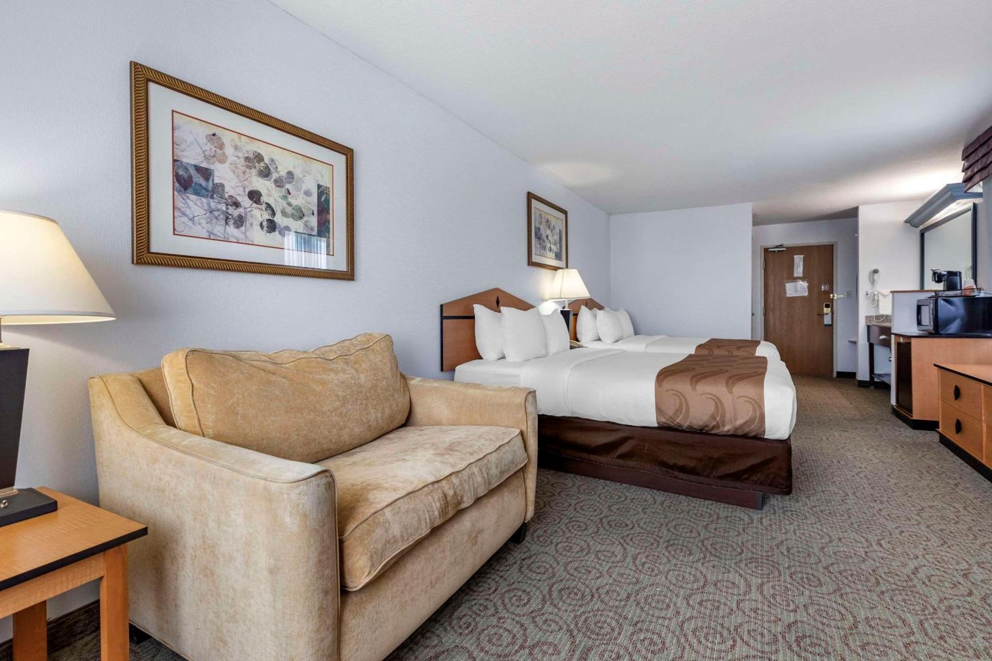 Quality Inn & Suites Denver Airport - Gateway Park Aurora Extérieur photo